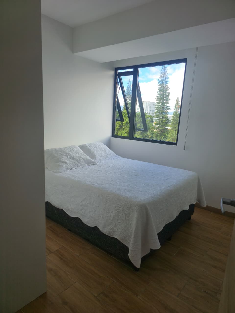 Fotografía No.0 de SE RENTA APARTAMENTO AMUEBLADO, EDIFICIO CENDANA, ZONA 9