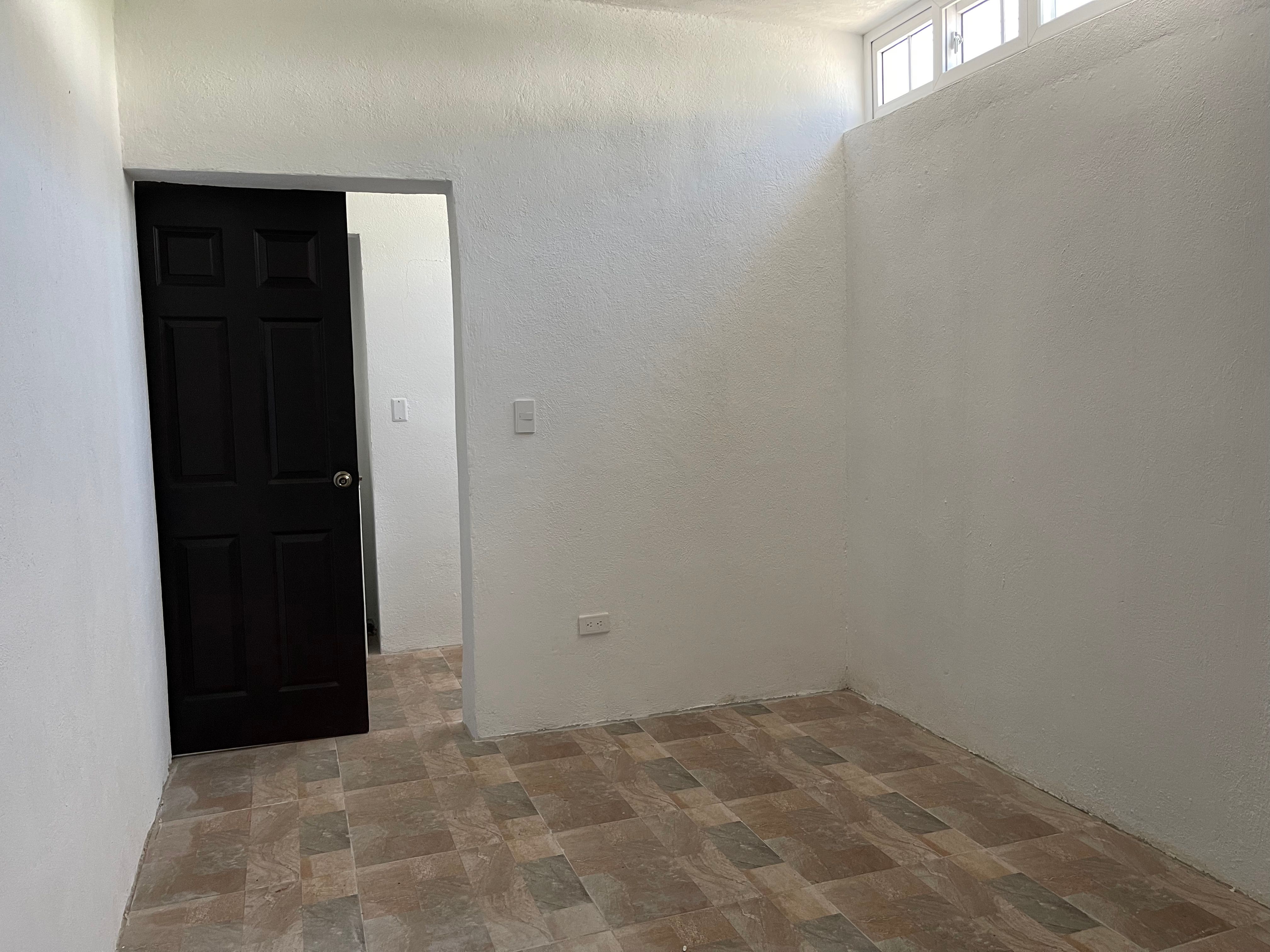 Fotografía No.1 de CASA EN RENTA EN COLONIA EL MAESTRO, ZONA 15