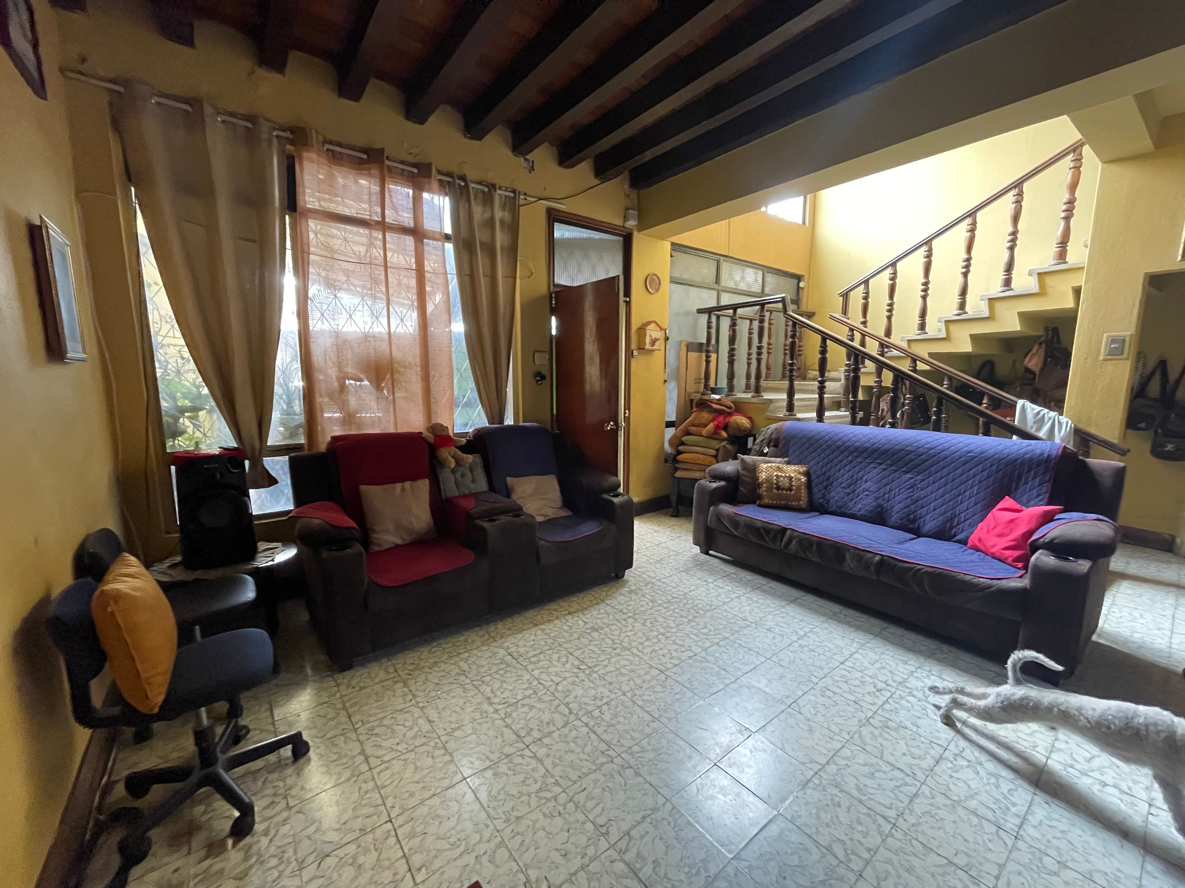 Fotografía No.2 de CASA EN VENTA EN ZONA 4 CIUDAD