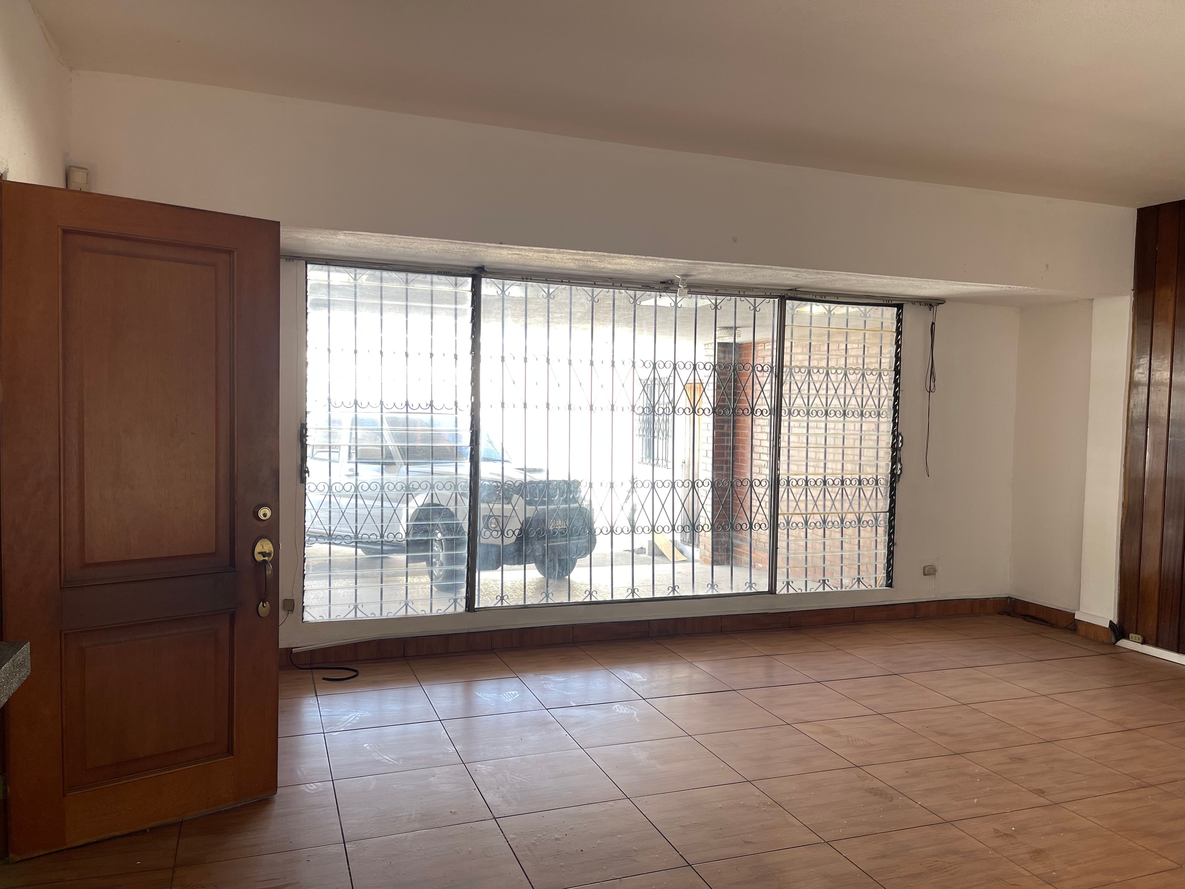 Fotografía No.2 de CASA/ OFICINA ZONA 13