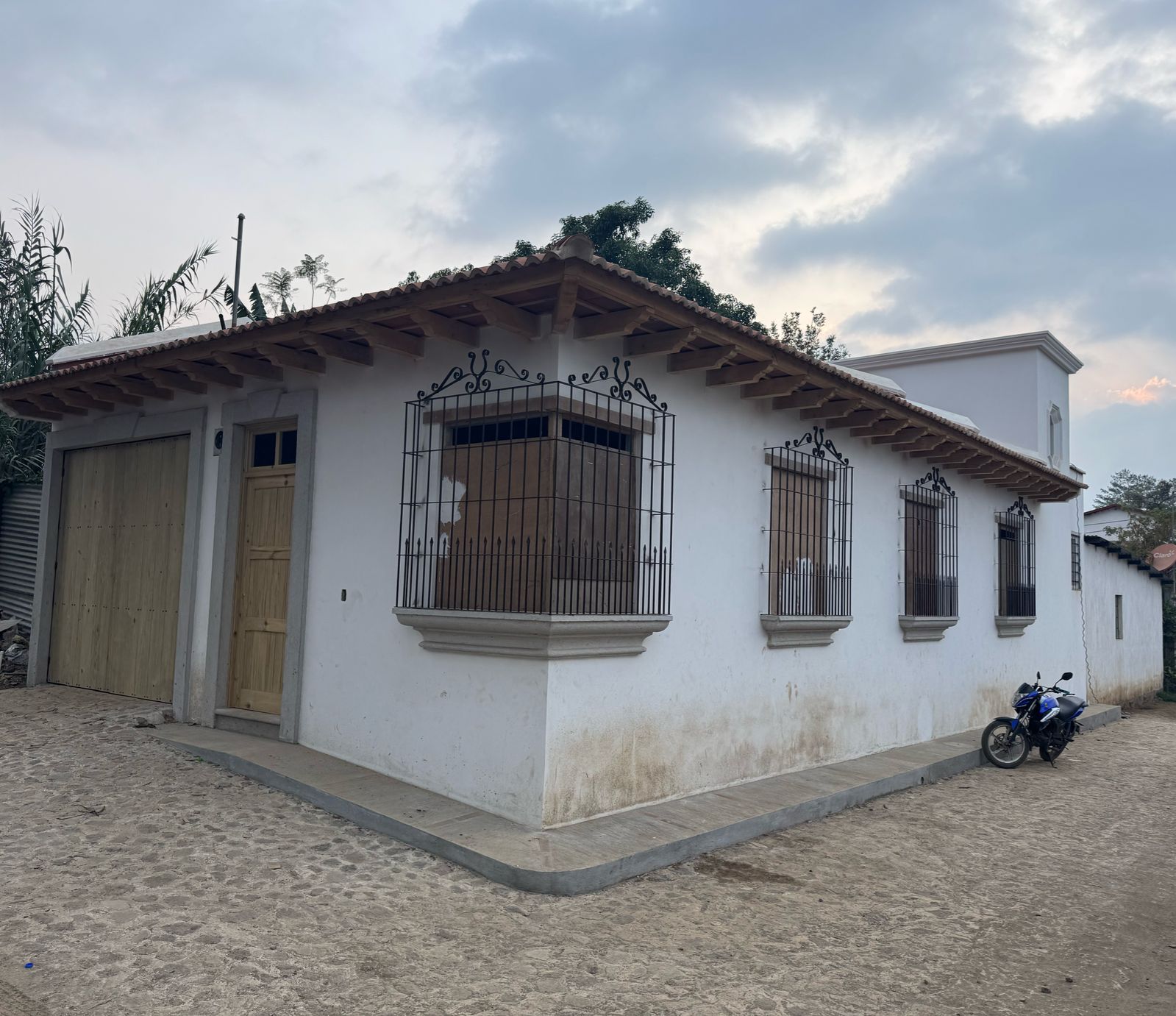 Portada de CASA NUEVA EN VENTA EN ANTIGUA GUATEMALA