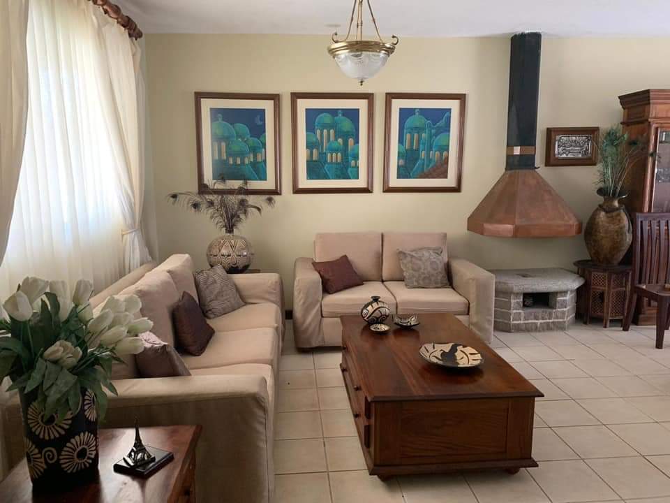 Fotografía No.2 de  CASA EN RENTA SEMIAMUEBLADA VALLE ALTO