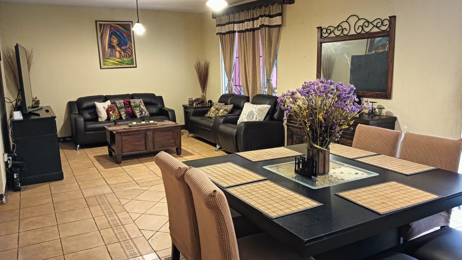 Fotografía No.0 de SE VENDE CASA EN RESIDENCIAL LOMA REAL, SAN CRISTOBAL, ZONA 8 DE MIXCO