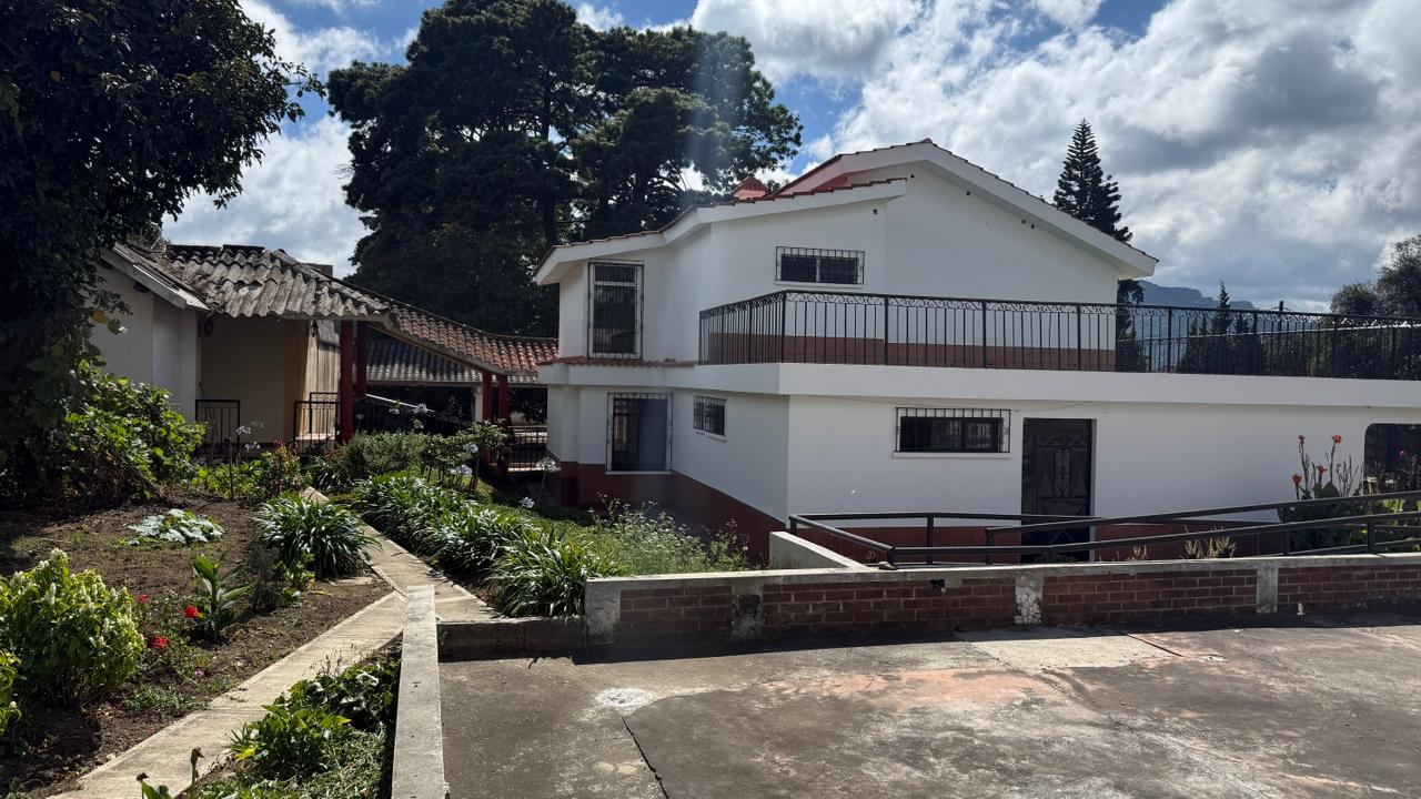 Portada de SE RENTA CASA EN SAN LUCAS SACATEPEQUEZ